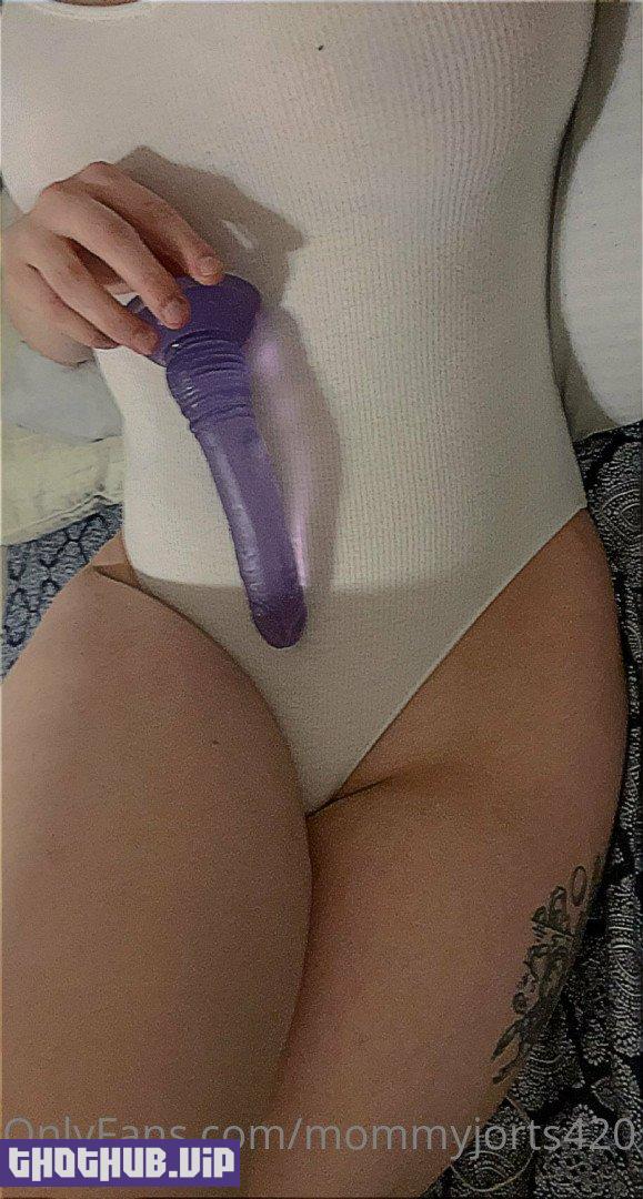 Mommyjorts (mommyjorts420) Onlyfans Leaks (33 images)